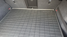 Volvo Xc40 2.0 T5 R DESIGN 5dr AWD Geartronic Petrol Estate